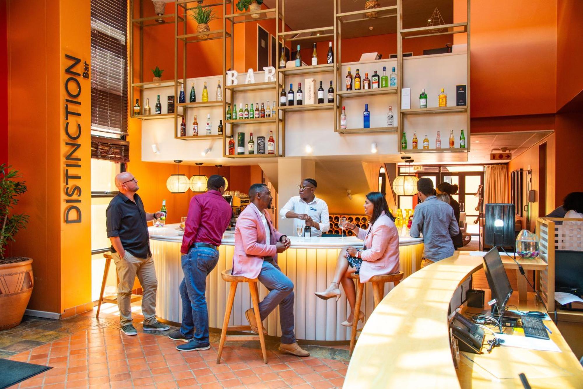 Illovo Hotel Johannesburg Exterior photo