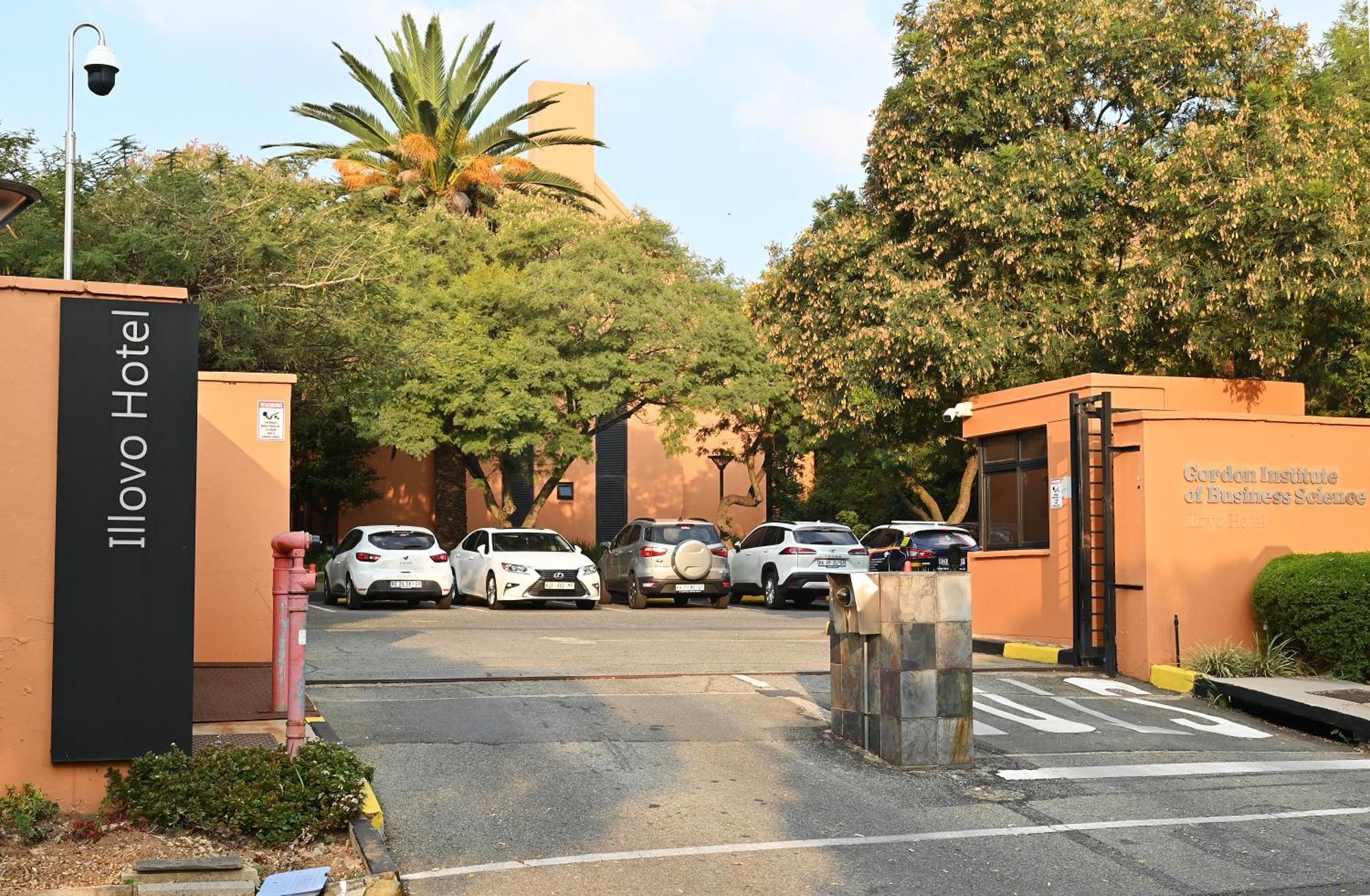 Illovo Hotel Johannesburg Exterior photo